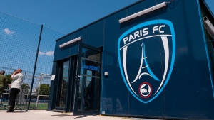 Illustration : Mercato Paris FC : un renfort expérimenté en approche pour densifier l’entrejeu
