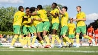 Illustration : "Mercato FC Nantes : Adieux officiels après un départ gratuit en Grèce"
