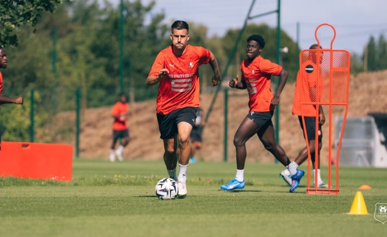 Illustration : "Mercato Rennes : Un buteur formé en L1 dans le viseur de plusieurs cadors européens"