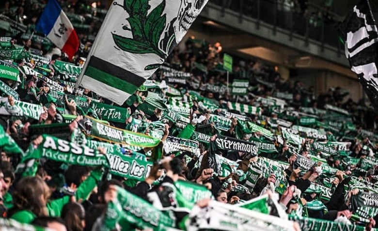 Illustration : "Mercato ASSE : Un accord imminent pour un départ préjudiciable pour les Verts "