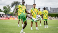 Illustration : "FC Nantes : Une sortie médiatique irritante de Merlin attise la colère des supporters"