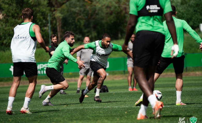 Illustration : "ASSE : Plusieurs absences notables dans le groupe d'Horneland pour affronter le Paris FC"