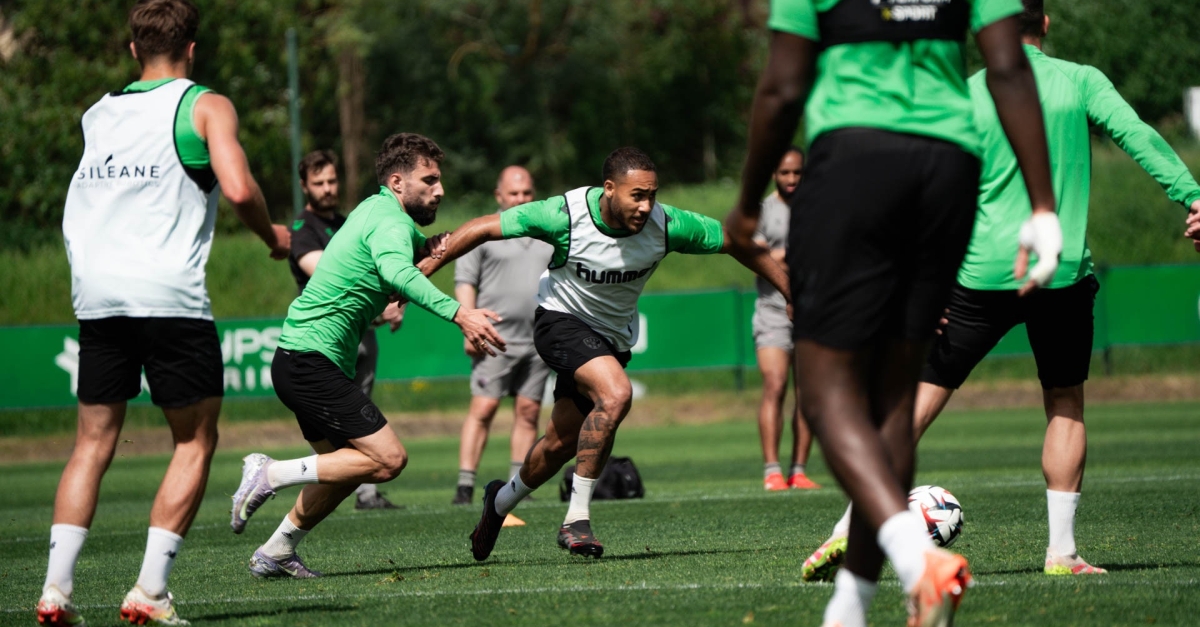 ASSE : Plusieurs absences notables dans le groupe d'Horneland pour affronter le Paris FC