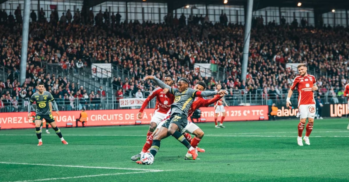 Mercato LOSC : Une cinquième recrue estivale enrôlée pour étoffer la défense de Genesio !