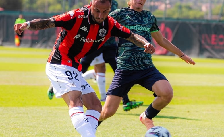 Illustration : "Mercato Nice : Un renfort défensif attendu suivi d'un envol direct pour le stage en Autriche !"