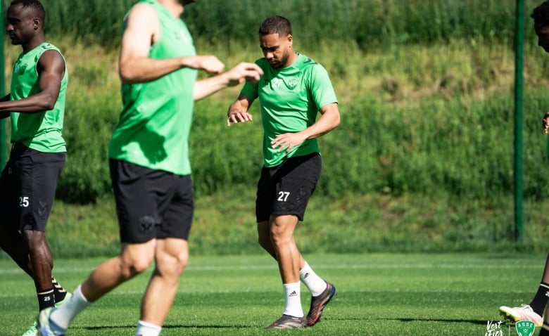 Illustration : "Mercato ASSE : Un transfert acté finalement avorté de dernière minute à la surprise générale "