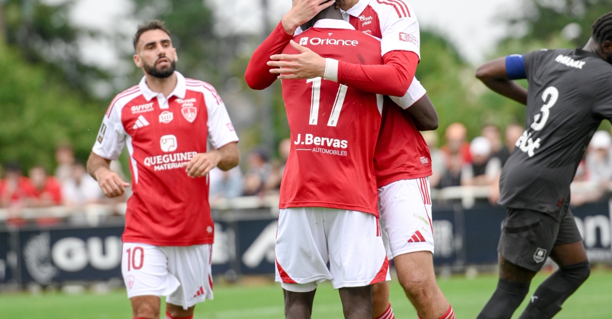 Mercato Brest : Un ancien du SB29 raccroche les crampons en pro et poursuit en amateur