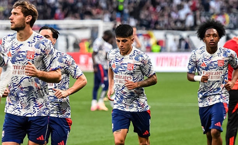 Illustration : "Mercato OL : Lyon drague Greif, mais Majorque verrouille les portes !"