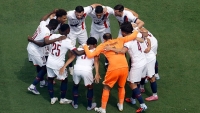 Illustration : "Mercato PSG : Une signature majuscule et un départ inévitable se profilent à Paris"