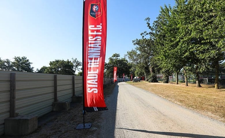 Illustration : "Mercato Rennes : Un ancien crack du SRFC génère une offre XXL en Premier League !"