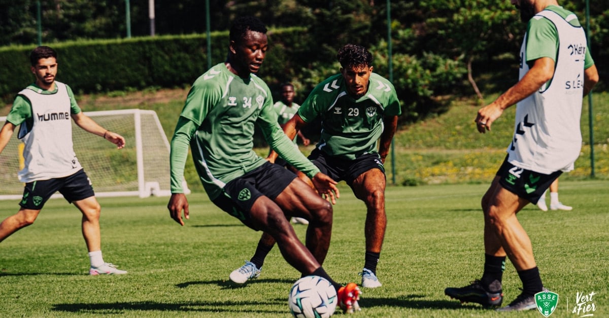 Mercato ASSE : Trois départs se profilent juste avant la reprise face à Laval