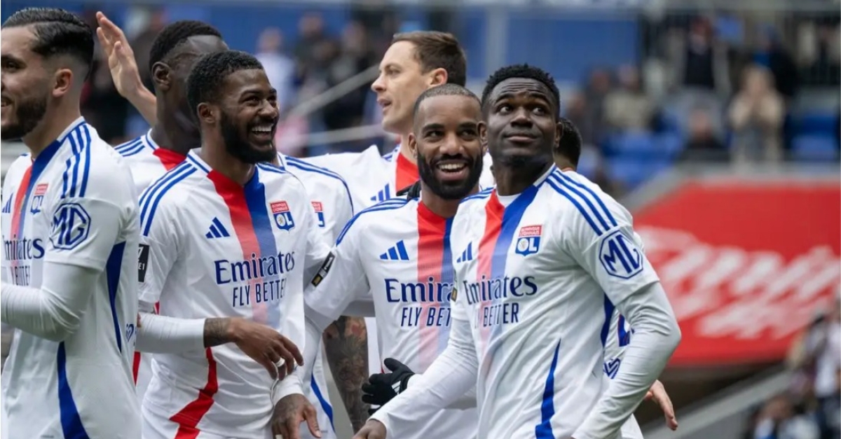 Mercato OL : Lyon se fait doubler par un rival de Ligue 1 dans la course pour un gardien