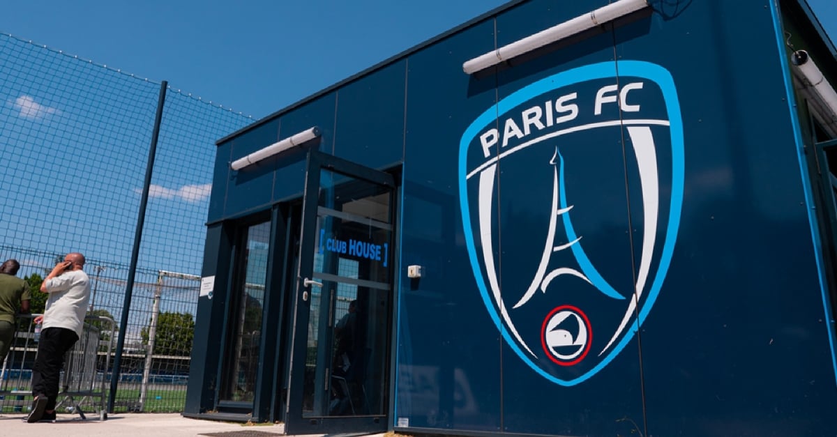 Paris FC : un attaquant à 50 M€ dans le viseur, la révolution offensive est lancée