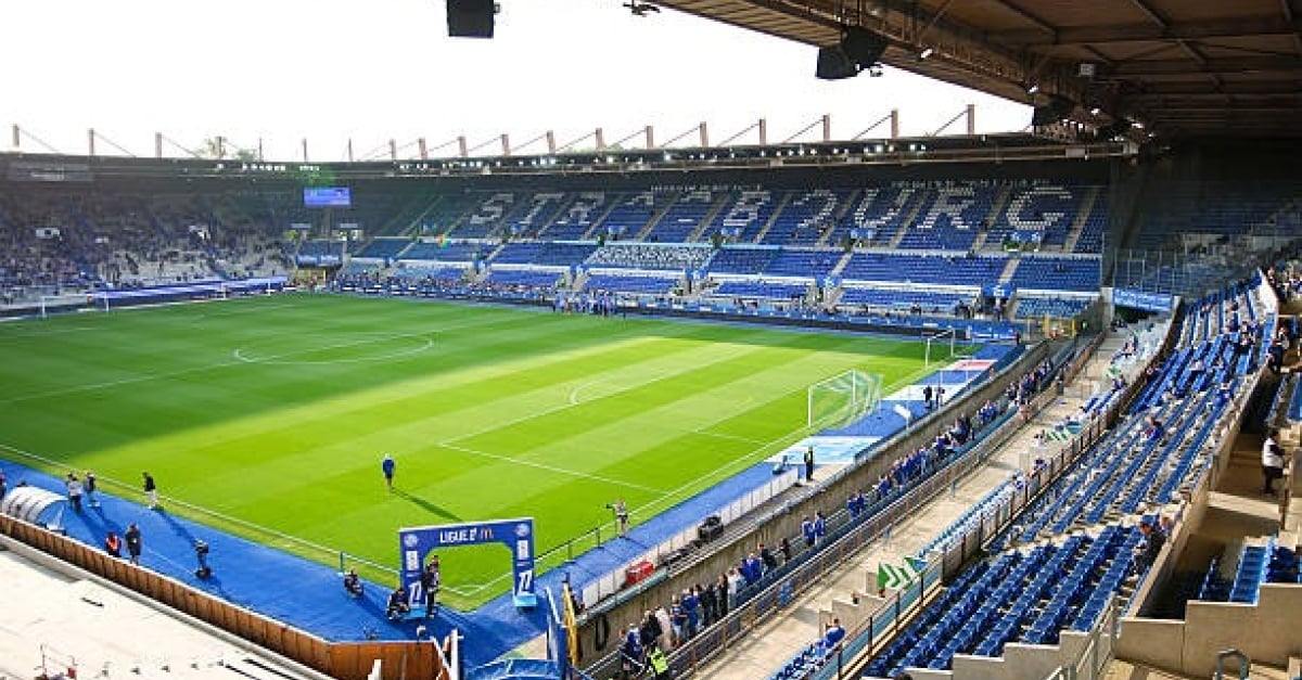 Mercato Strasbourg : Une révélation 2024-2025 de Ligue 1 proche de signer chez les Bleu et Blanc !