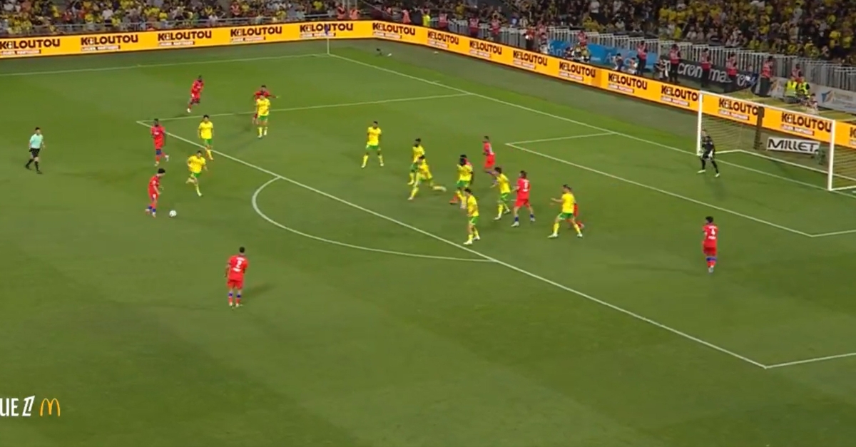 Nantes - PSG (0-1) : le résumé et les buts en vidéo - Ligue 1 2025-2026 (J1)