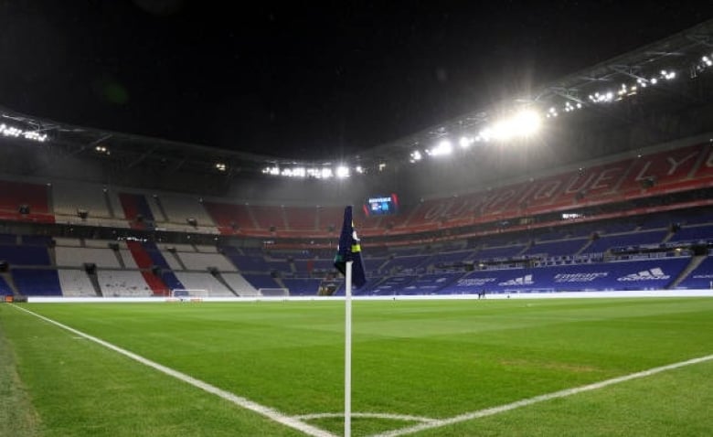 Illustration : "Mercato OL : Une réunion planifiée pour un départ très regrettable avant le 1er septembre"