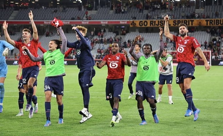 Illustration : "Mercato LOSC : Une signature tardive enregistrée pour compenser la perte de David !"