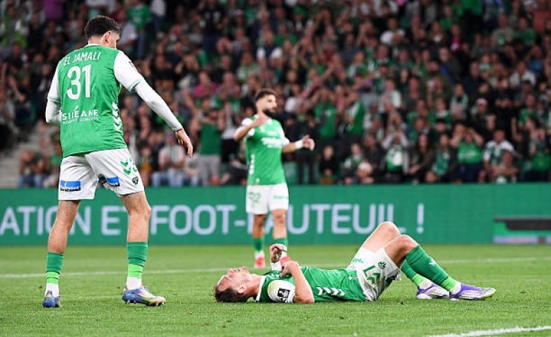 Illustration : "ASSE : Deux mauvaises nouvelles confirmées par Horneland avant la trêve internationale"