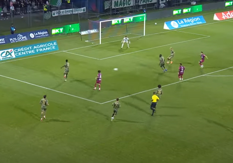 Illustration : Clermont - ASSE (1-2) : le résumé et les buts en vidéo - Ligue 2 25/26 (J5)