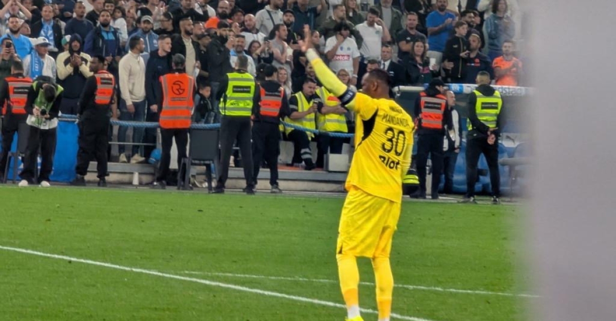 Ligue 1 : Une légende du football français reçoit un hommage marquant