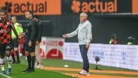 Illustration : "LOSC : Un facteur X pour Genesio avant le derby du Nord ?"