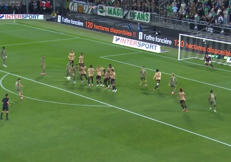 Illustration : Amiens - ASSE (0-1) : le résumé et le but en vidéo - Ligue 2 2025-2026 (J7)