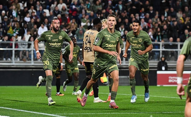 Illustration : "ASSE : Une grande récompense en perspective pour un Vert à l'issue de la saison !"