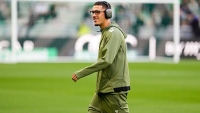 Illustration : "Mercato ASSE : Un changement de cap inattendu pour un Vert sous le feu des projecteurs "