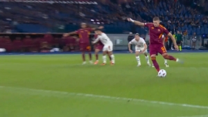 Illustration : [video] Incroyable les 3 buts arrêtés par Ozer contre Rome