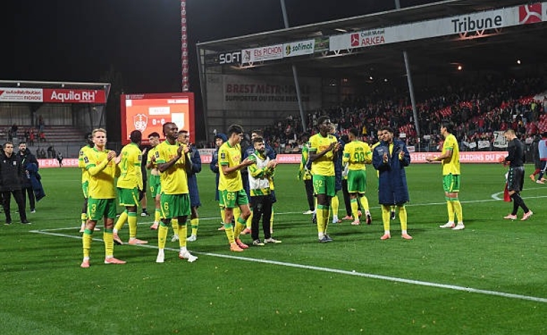 Illustration : "FC Nantes : Castro peste contre ses attaquants après le nul à Brest "