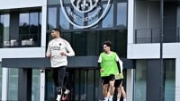 Illustration : "Mercato PSG : Deux arrivées refusées par Enrique au profit d'une pépite du club !"