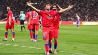 Illustration : "Mercato PSG : Un deal surprenant orchestré avec un géant espagnol pour deux joueurs ?"