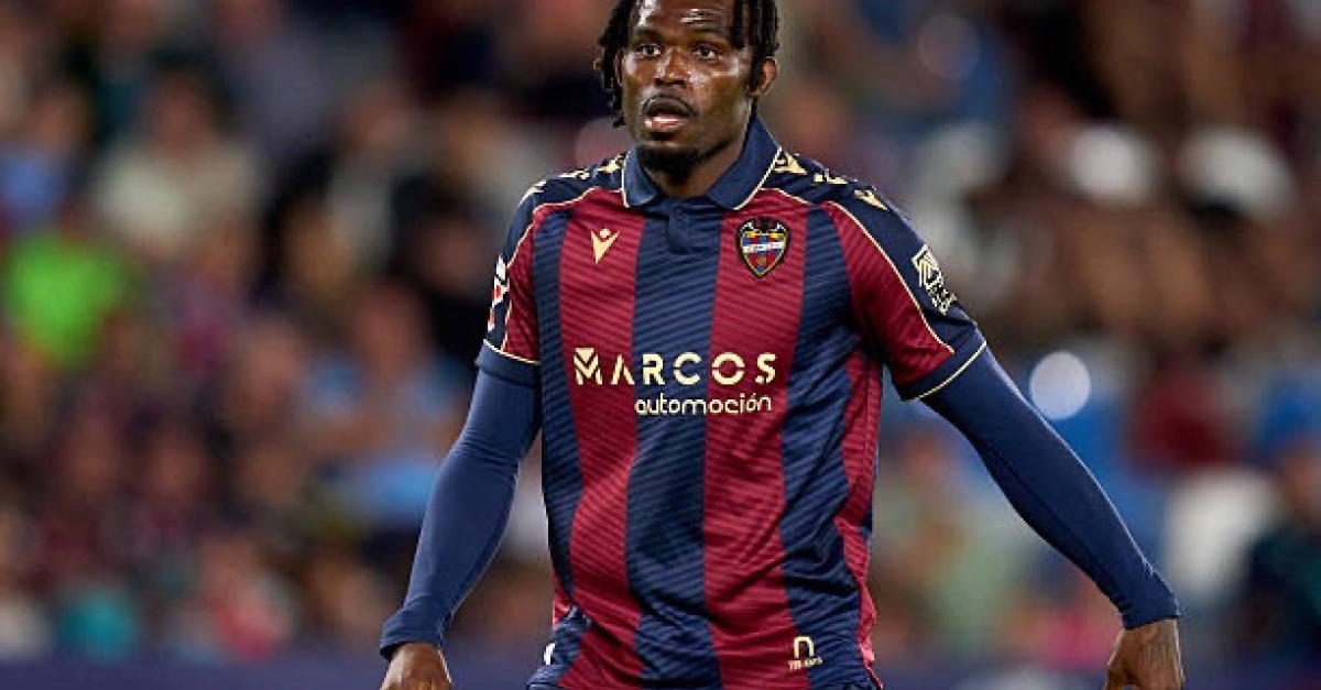 Mercato Lens : Un retour anticipé pour un attaquant parti faire ses gammes à l'étranger ?