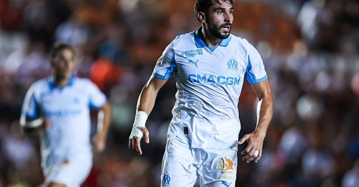 Mercato OL : Un attaquant oublié de Ligue 1 ciblé pour remplacer Satriano !
