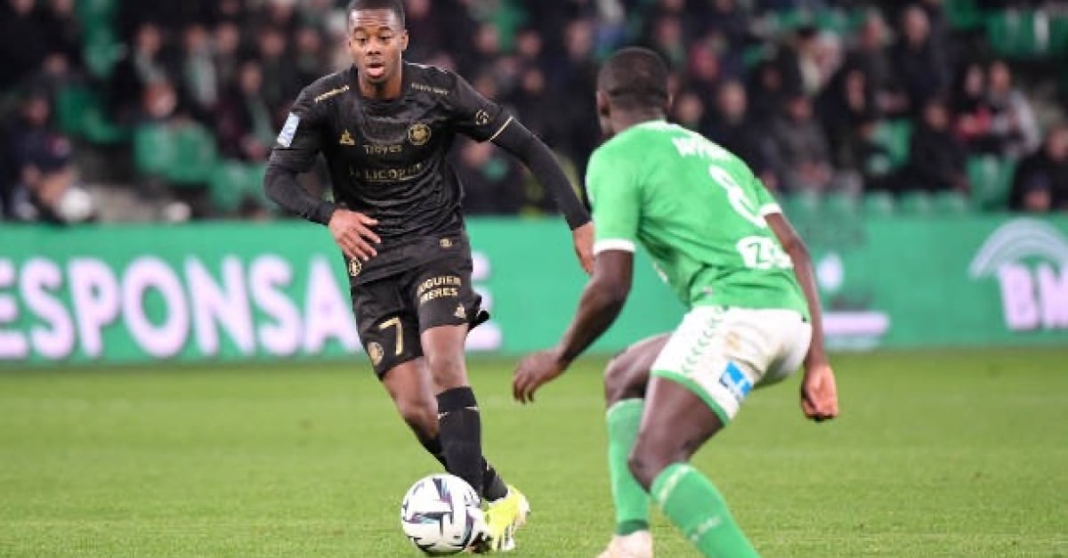 ASSE : Une bonne nouvelle venue d'un concurrent dans la course à la montée ?