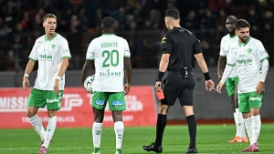 Illustration : Mercato ASSE : Plusieurs pistes fuitent pour renforcer l'entrejeu stéphanois 