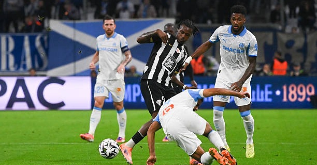 Ligue 1 : Le doublé somptueux de Vaz pour l'OM face à Angers ! (vidéo)