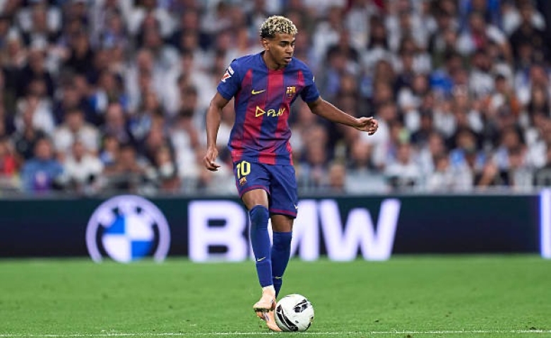 Illustration : "Mercato PSG : Une réponse ferme met fin aux rumeurs d’un transfert XXL"