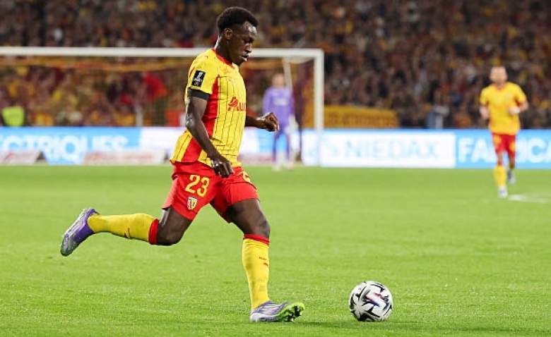 Illustration : "RC Lens : Un premier choix fort se dessine pour Sage dans son onze type"