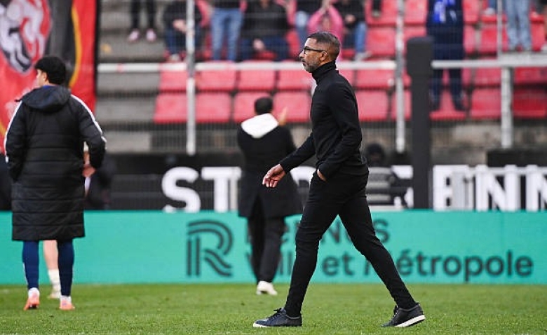 Illustration : "Stade Rennais : Beye sauve sa peau, Pouille sur la sellette après Strasbourg ?"