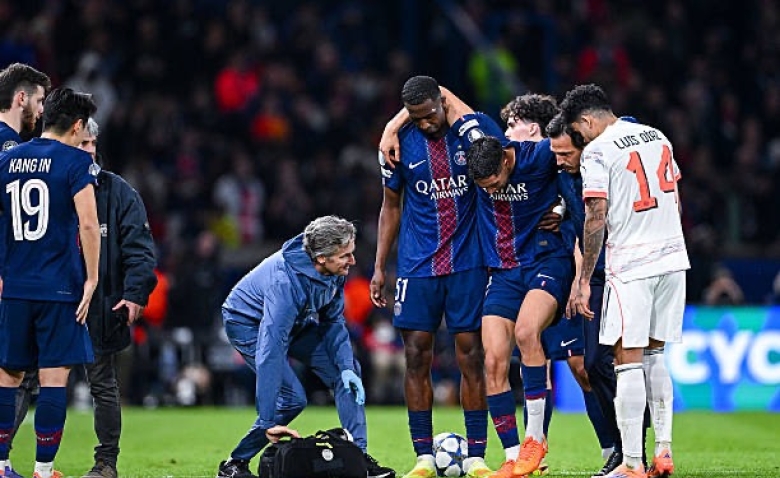 Illustration : "PSG : Deux immenses coups durs confirmés après la défaite contre le Bayern Munich "