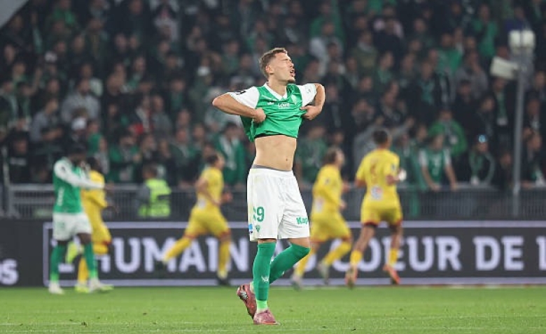 Illustration : "ASSE : Une ambiance électrique dans le vestiaire à l'approche du choc contre Troyes ?"