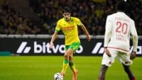 Illustration : "Mercato Nantes : Deux clubs français passent à l'offensive pour signer un prodige nantais "