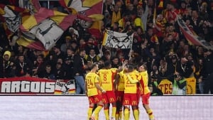Illustration : RC Lens : Un atout phare revient au galop dans la course à l'Europe !