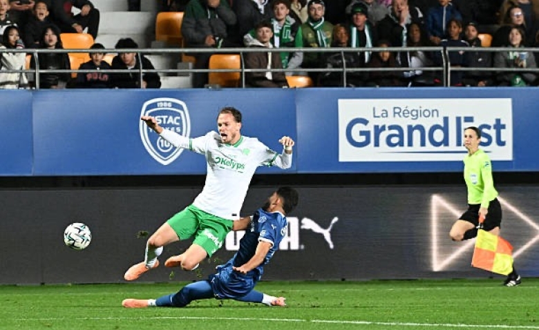 Illustration : "ASSE : Plusieurs grosses inquiétudes pour Horneland après la victoire contre l'ESTAC"