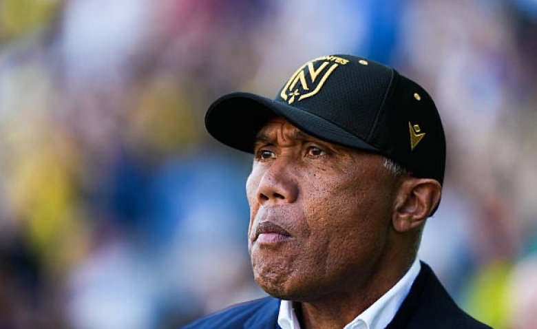 Illustration : "FC Nantes : Luis Castro déjà en gros danger à la tête des Canaris ?"