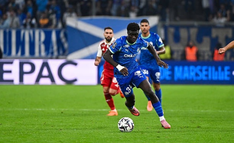 Illustration : "Mercato OM : Une signature préparée dans l'ombre fait déjà saliver le peuple marseillais "