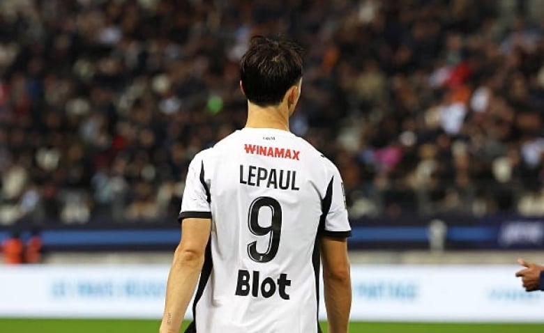 Illustration : "Mercato Rennes : Une recrue phare de l'été déjà en partance vers l'étranger ?"