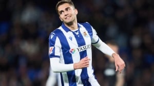 Illustration : Mercato OL : Une lutte engagée avec le PSG pour l'arrivée d'un milieu de Liga !