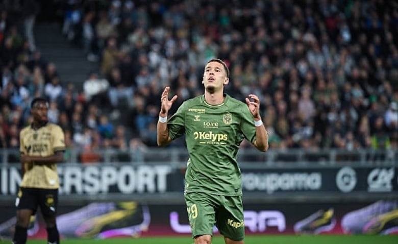 Illustration : "Mercato ASSE : Un divorce acté va précipiter le départ d'un chouchou du chaudron"